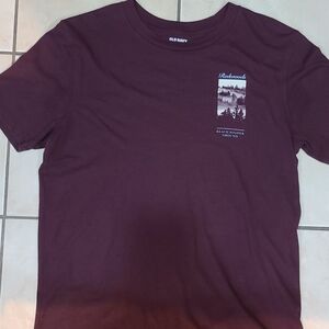 Old Navy Men's Redwood Graphic Tee - Maroon